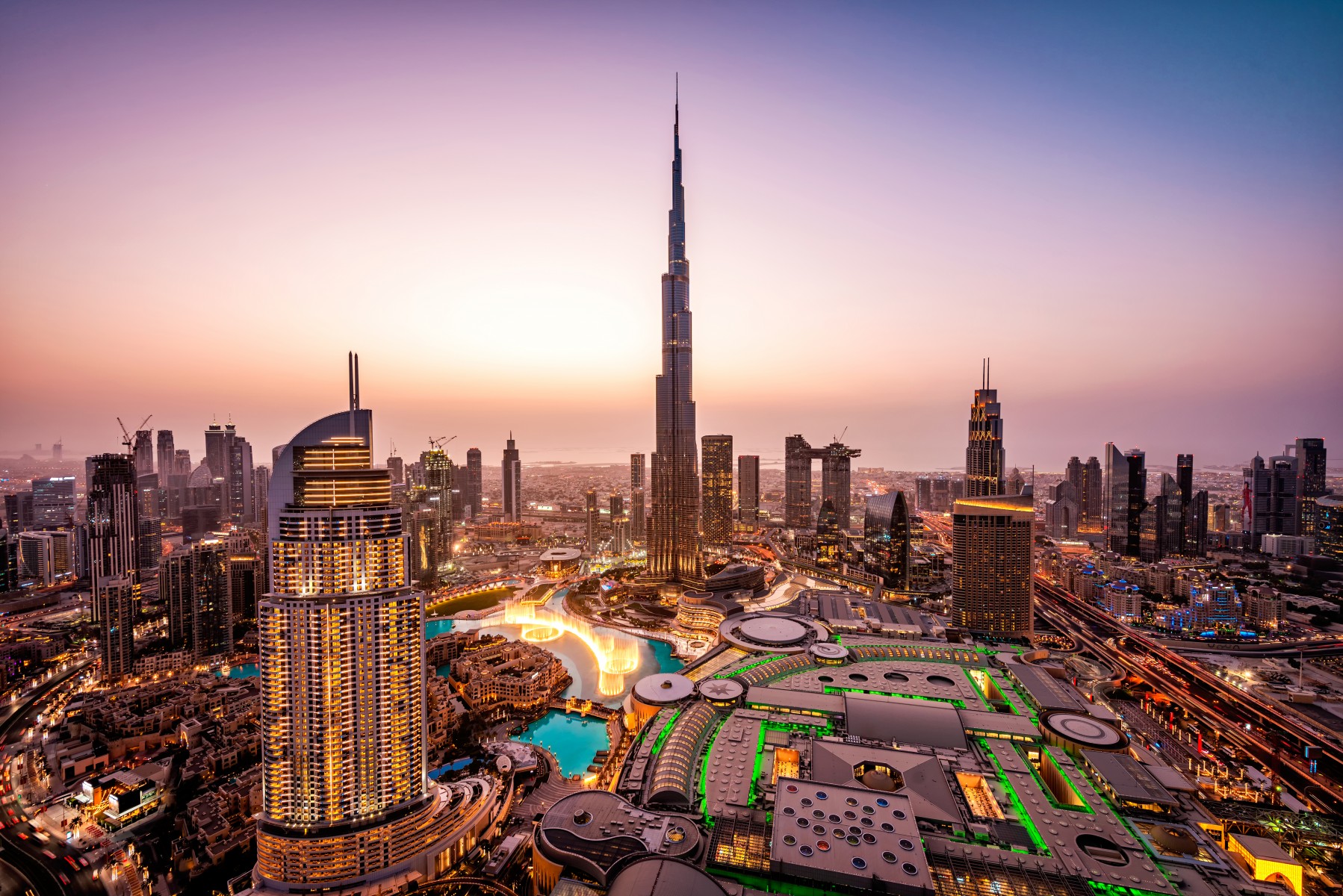 Why Dubai Stands Out as the Ultimate Destination for Job Seekers